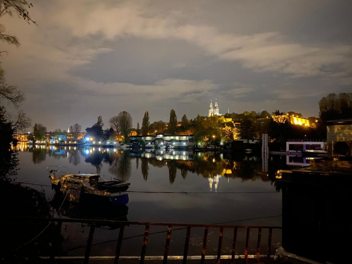 Hotel Houseboat Ginger Praga Zewnętrze zdjęcie