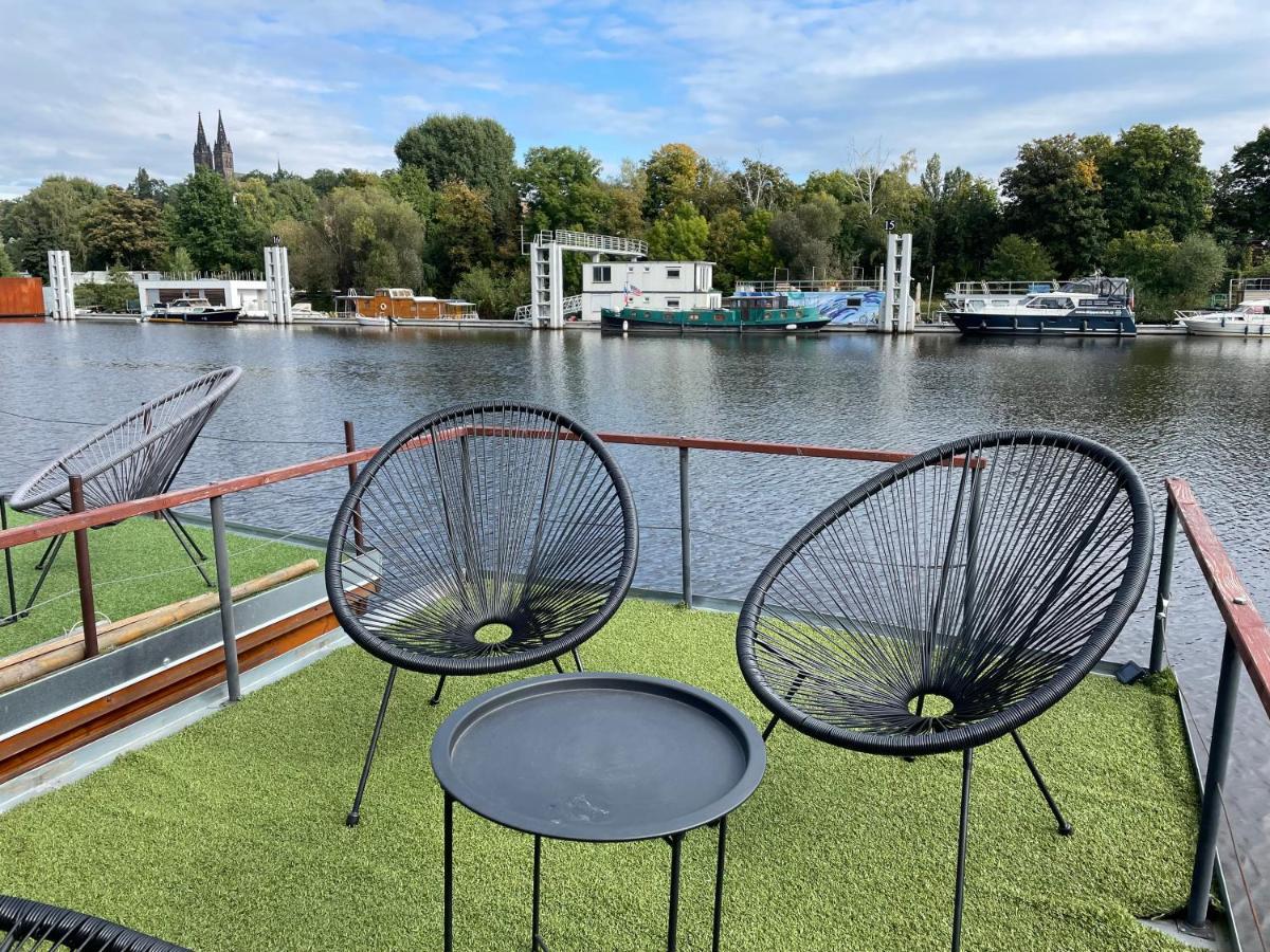 Hotel Houseboat Ginger Praga Zewnętrze zdjęcie